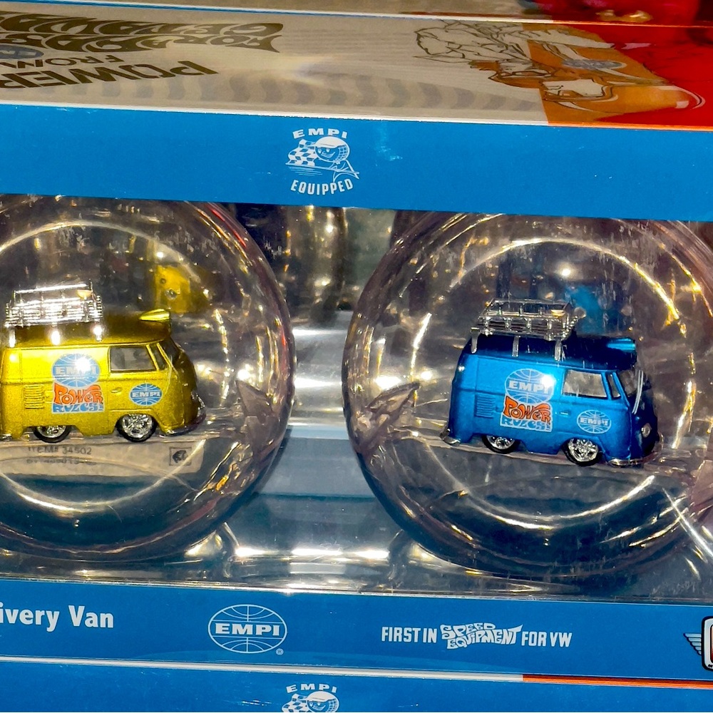 M2 Machines 1960 VW Delivery Van Christmas Ornaments, 2 Pk, empi kombi